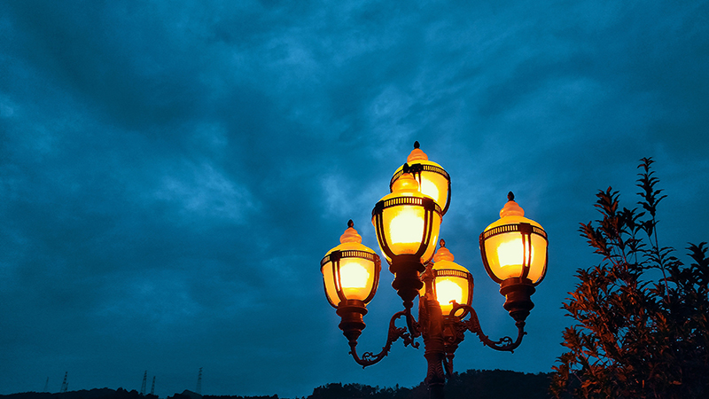 traditional street lights.jpg